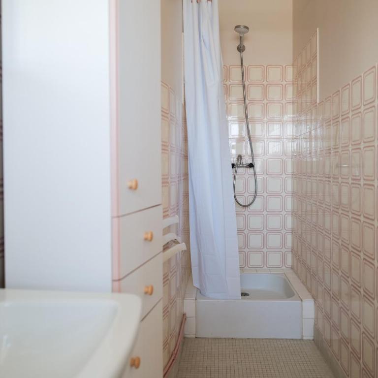 charmant appartement - 5 personnes - magnifique vue mer - Appartement - Vue sur Mer - 12