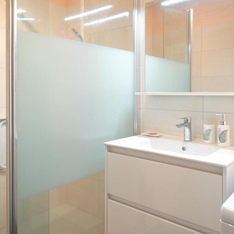 charmant appartement - 5 personnes - magnifique vue mer - Appartement - Vue sur Mer - 15
