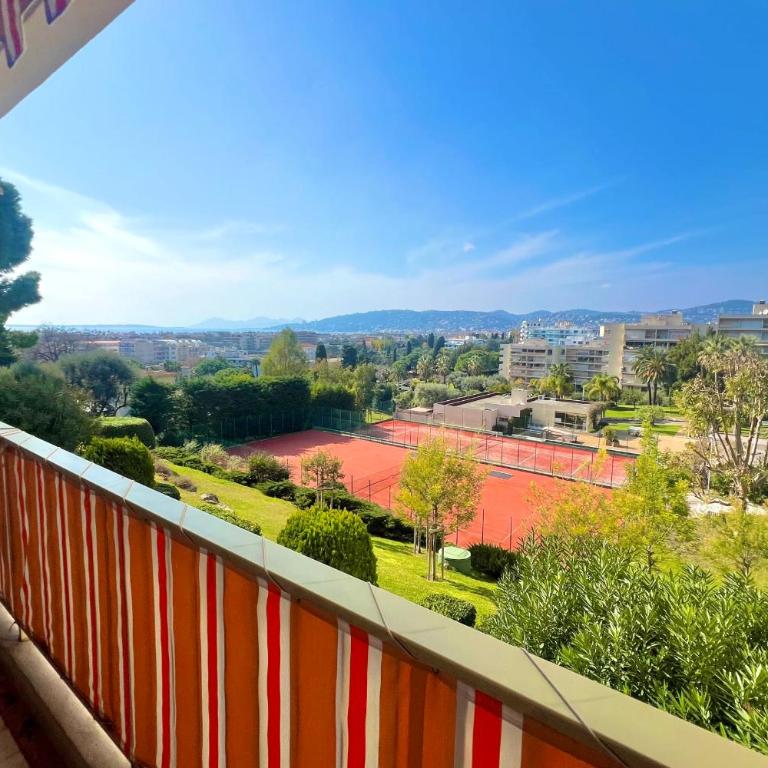 JUAN LES PINS - 4 people - swimming pool - tennis - Appartement - 2
