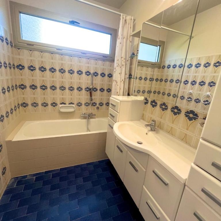 JUAN LES PINS - 4 people - swimming pool - tennis - Appartement - 13