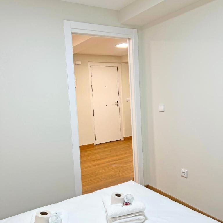Estiloso-Nuevo, Plaza Toros, AC - Two-Bedroom Apartment - 4