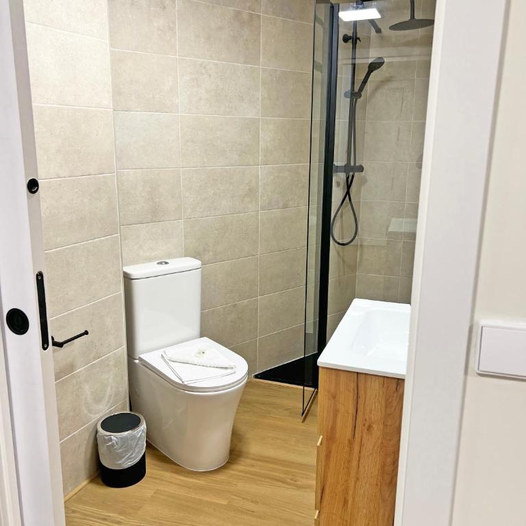 Estiloso-Nuevo, Plaza Toros, AC - Two-Bedroom Apartment - 38