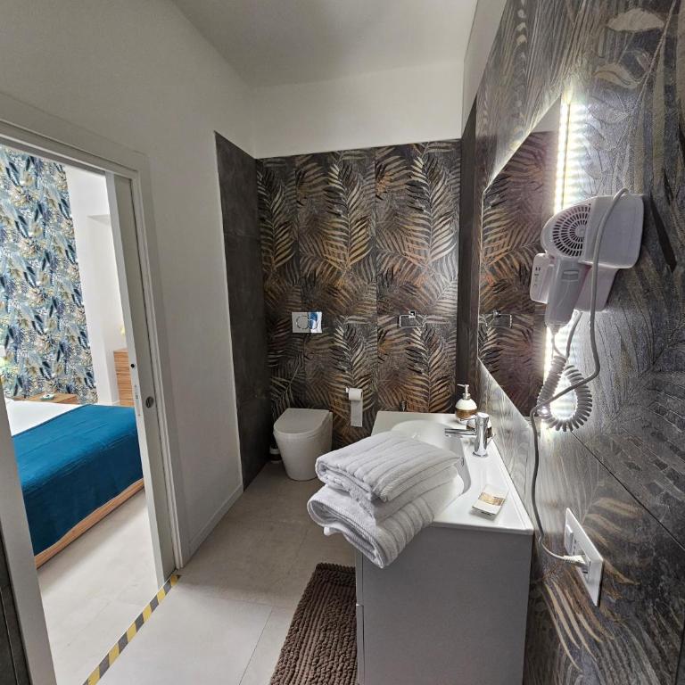 Erminia Suite - Standard Double Room - 9
