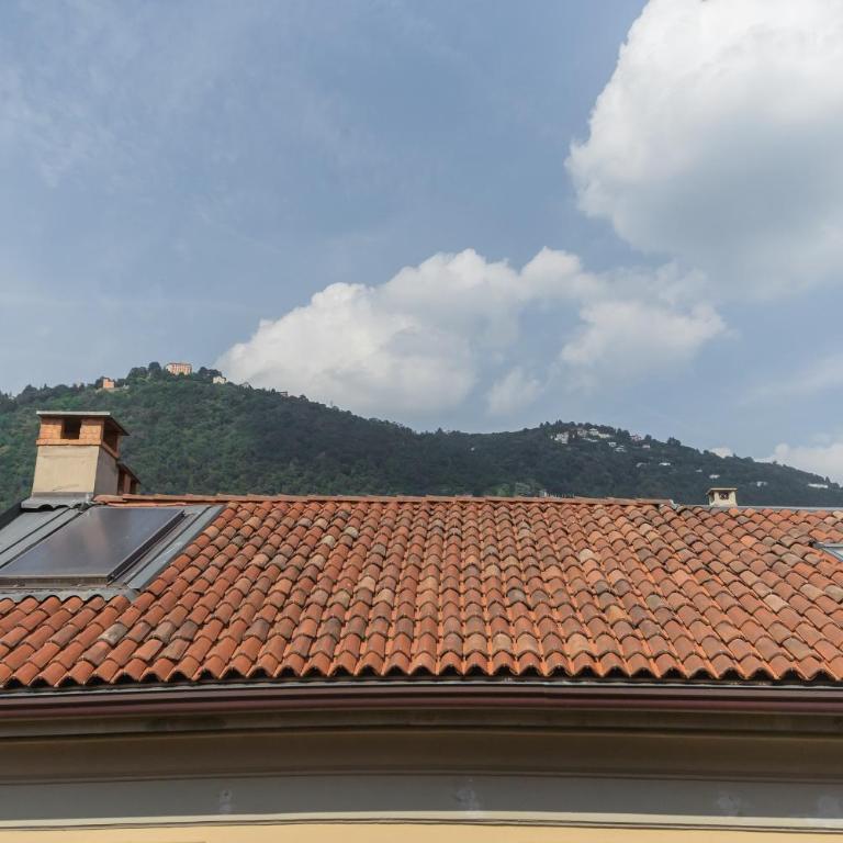 Rooftop Nest in Como city center by Rent All Como - Appartamento - 50