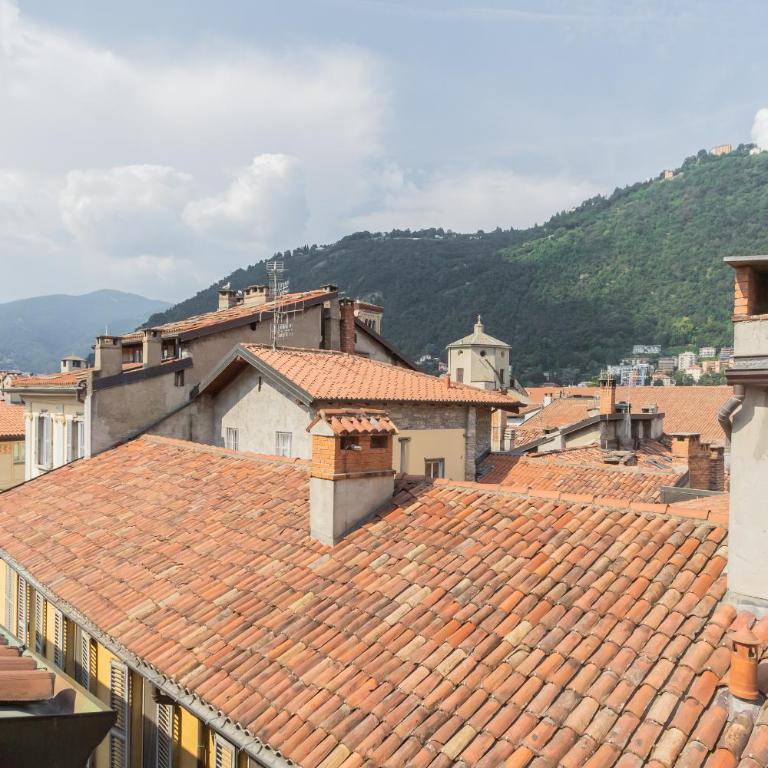 Rooftop Nest in Como city center by Rent All Como - Appartamento - 52