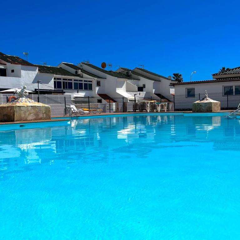 Sunny Bungalow with Pool & Patio in Sonnenland By Canarias Prime Homes - Bungalow - 13