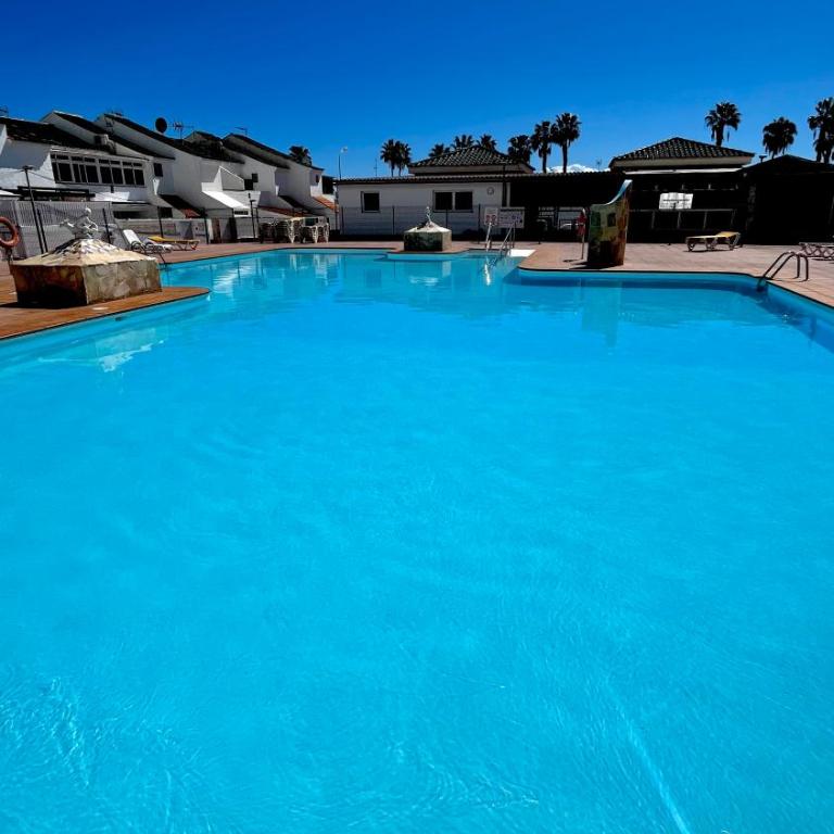 Sunny Bungalow with Pool & Patio in Sonnenland By Canarias Prime Homes - Bungalow - 14