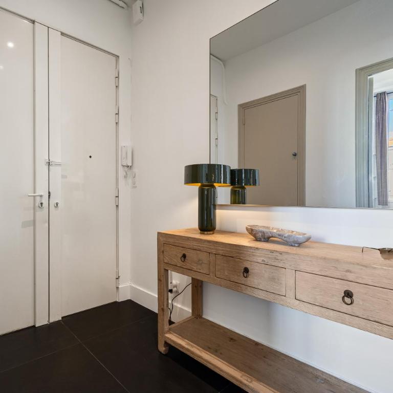 Nice Renting - VICTOR - Historic Palace Luxury 3 Bedrooms - Appartement 3 Chambres - 23
