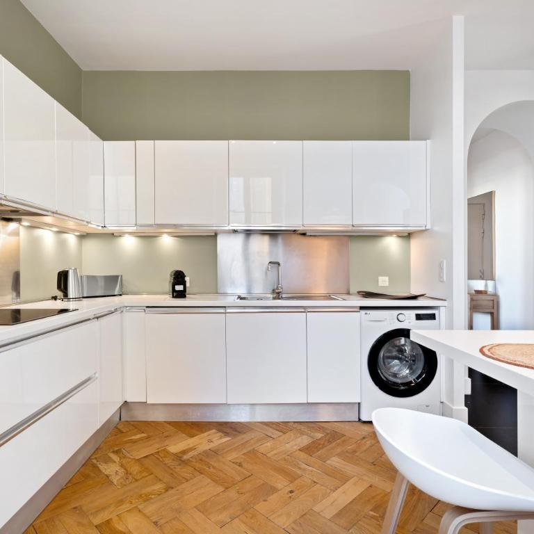 Nice Renting - VICTOR - Historic Palace Luxury 3 Bedrooms - Appartement 3 Chambres - 10
