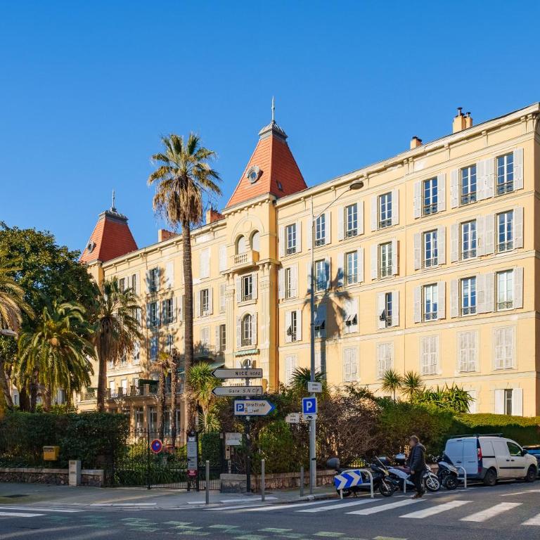 Nice Renting - VICTOR - Historic Palace Luxury 3 Bedrooms - Appartement 3 Chambres - 35