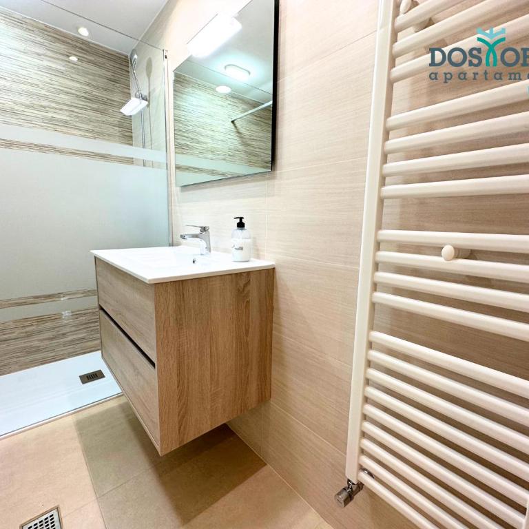 Dos Torres Conde Aranda - Céntrico con opción de estacionamiento - Three-Bedroom Apartment - 4
