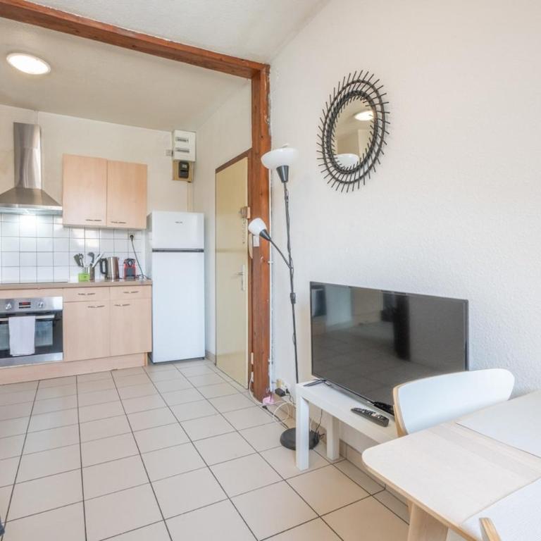 Bel appartement 4Pers Stationnement Gratuit Centre - Apartment mit 1 Schlafzimmer - 7