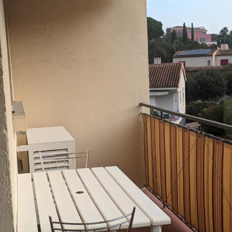 Appartement spacieux et calme - Apartment mit 1 Schlafzimmer - 10