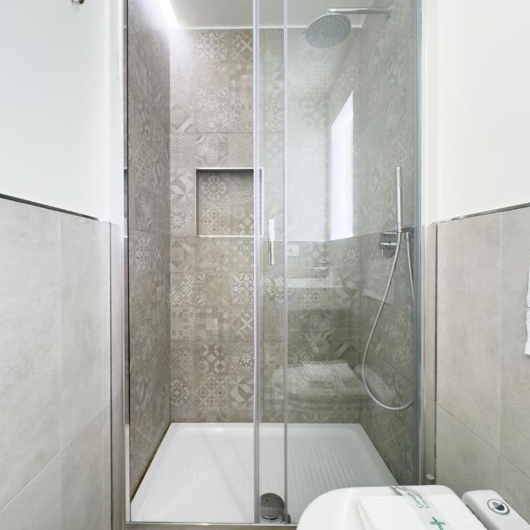 Gold Suite 5 minuti dal Colosseo - Appartamento con 1 Camera da Letto - 3