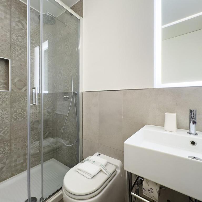Gold Suite 5 minuti dal Colosseo - Appartamento con 1 Camera da Letto - 6