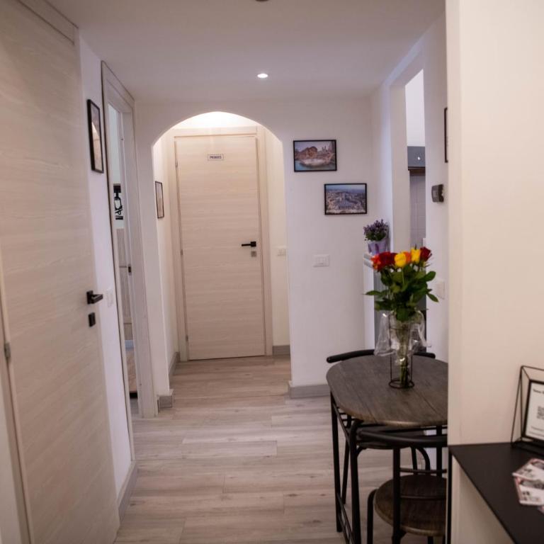 Vatican Fashion Home - Three-Bedroom Apartment - 71