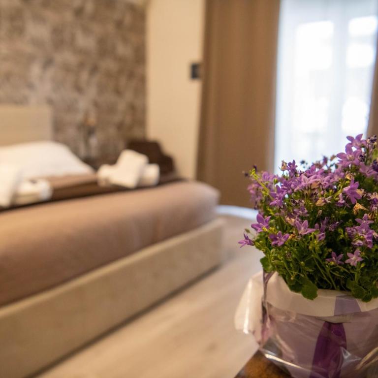 Vatican Fashion Home - Three-Bedroom Apartment - 7