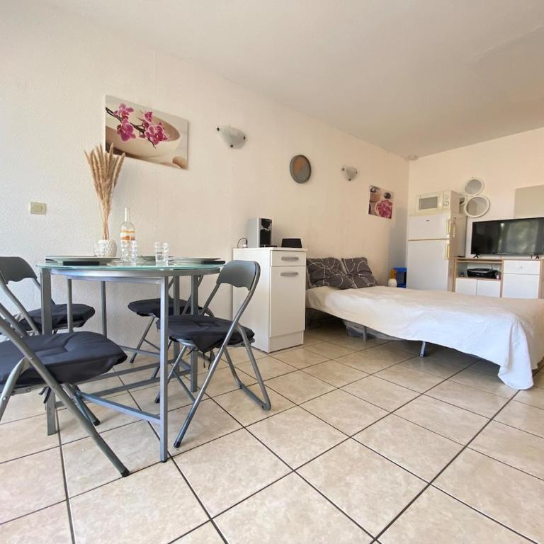 Canet appartement à 100 m de la plage avec parking - Apartment mit 1 Schlafzimmer - 36