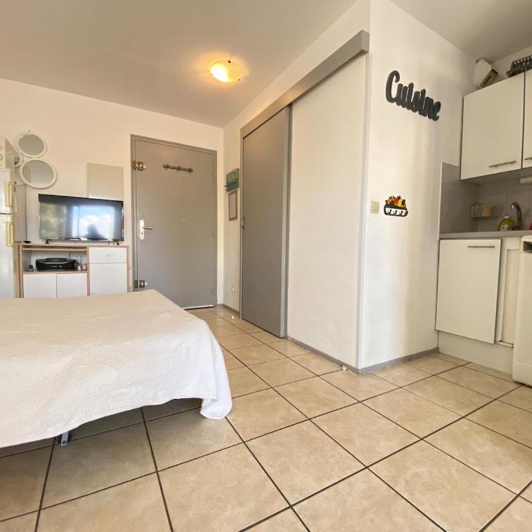 Canet appartement à 100 m de la plage avec parking - Apartment mit 1 Schlafzimmer - 39