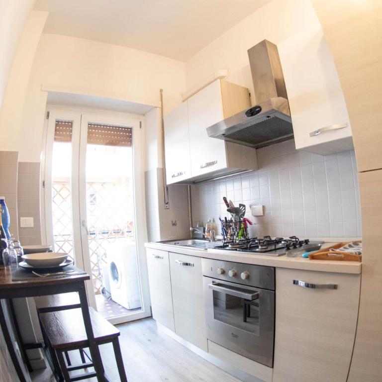 Vatican Fashion Home - Three-Bedroom Apartment - 64