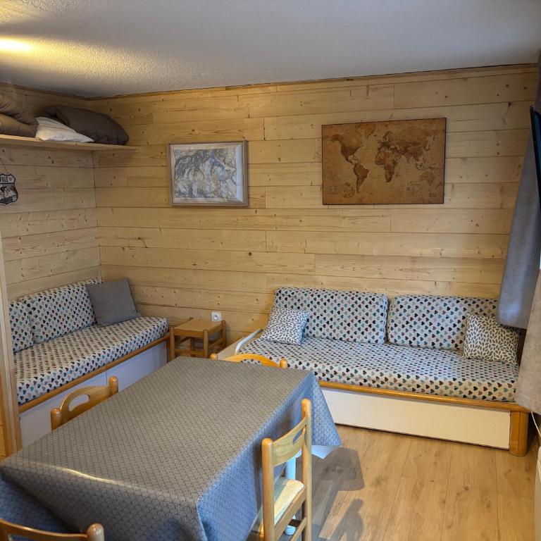 Studio rénové · Proche pistes · 4 pers · Terrasse · Casier à ski - Studio - 1