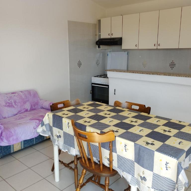 Orosei-Sardegna-Appartamento 5 posti letto con giardino - Appartamento con 2 Camere da Letto - 7
