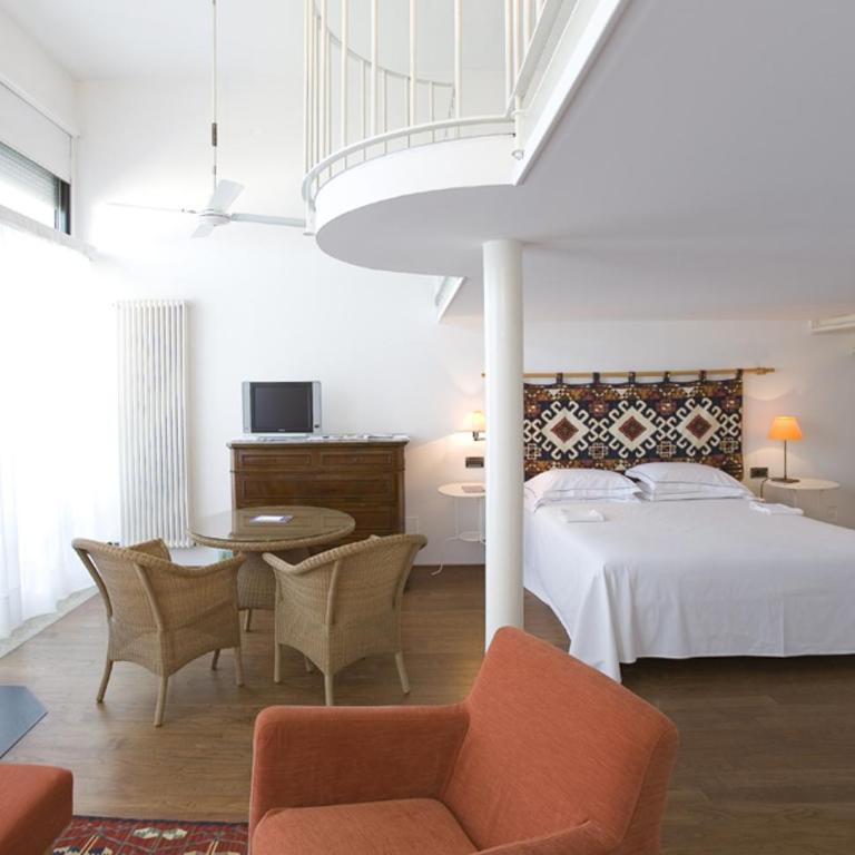 Hotel Emilia - Suite - 1