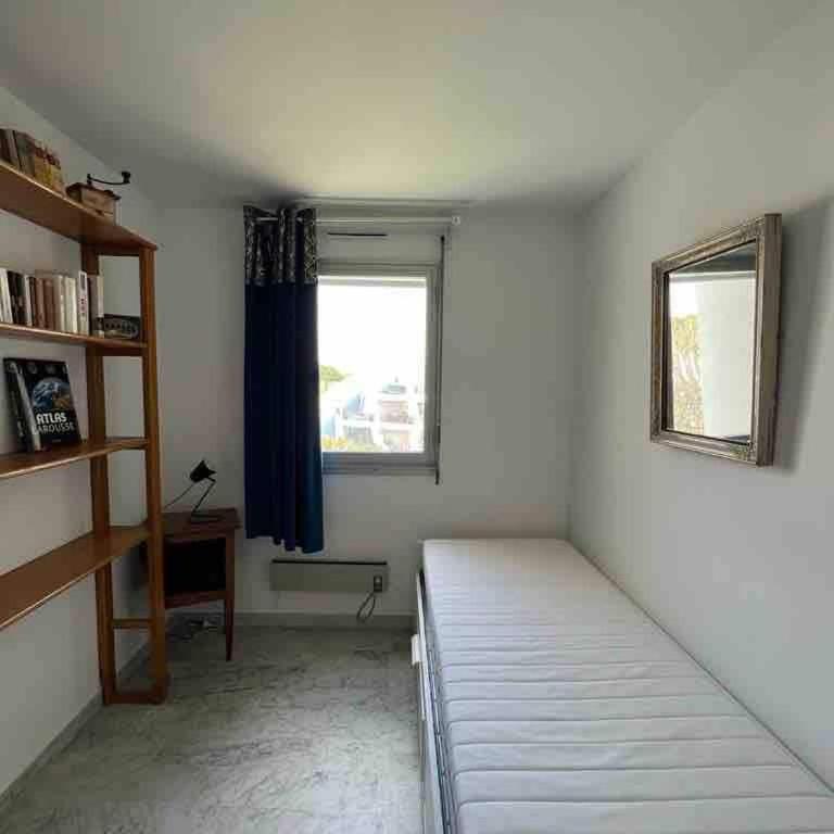 Appartement 4 Pièces, Vue Mer, Piscine et Parking privé - Three-Bedroom Apartment with Sea View - 9
