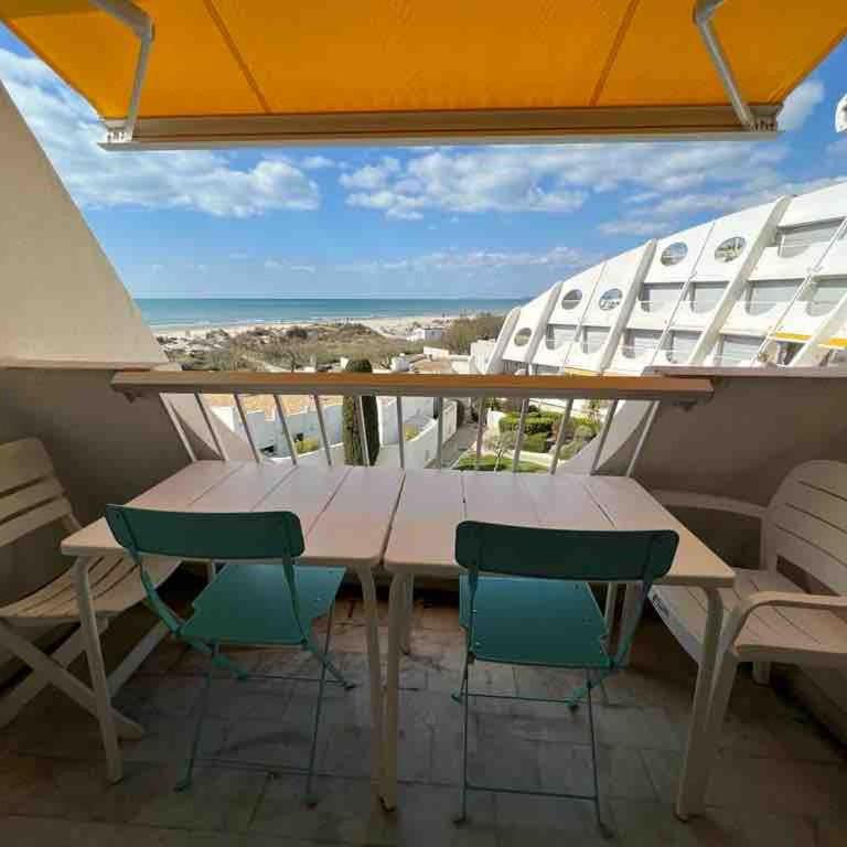 Appartement 4 Pièces, Vue Mer, Piscine et Parking privé - Three-Bedroom Apartment with Sea View - 17