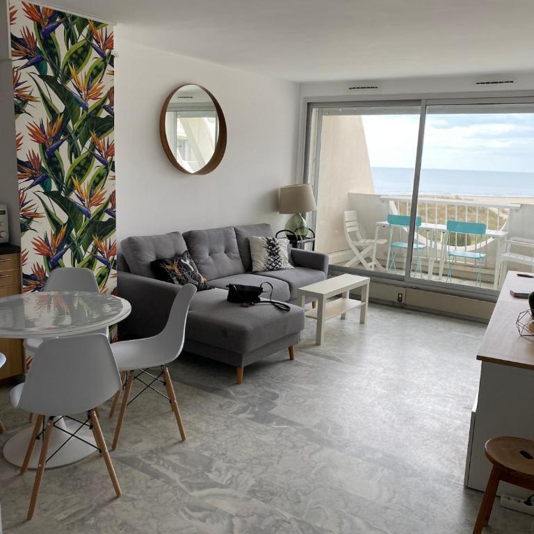 Appartement 4 Pièces, Vue Mer, Piscine et Parking privé - Three-Bedroom Apartment with Sea View - 23