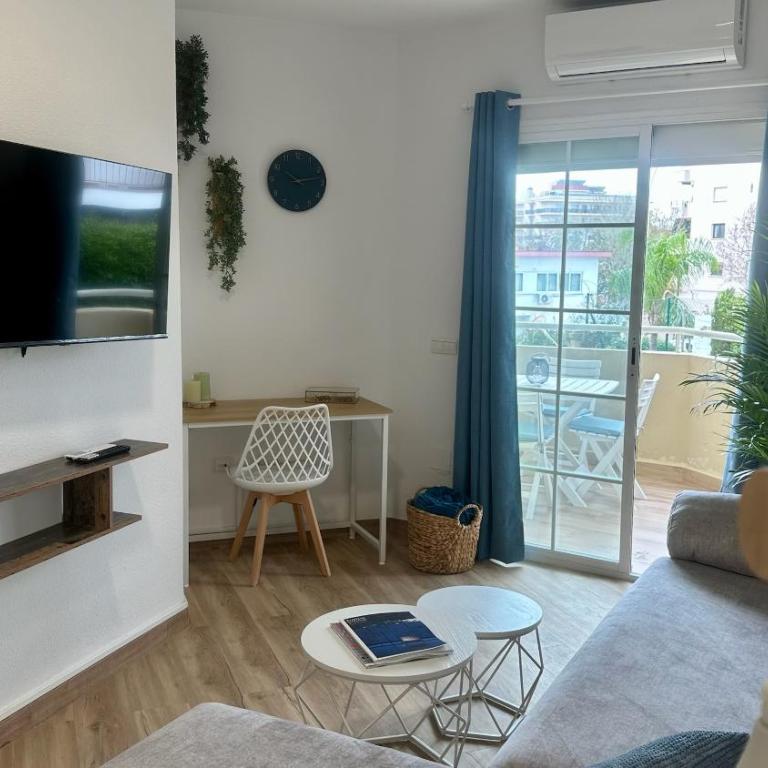 Carihuela Beach I by Holiday Homes Málaga - Apartamento de 1 dormitorio - 4