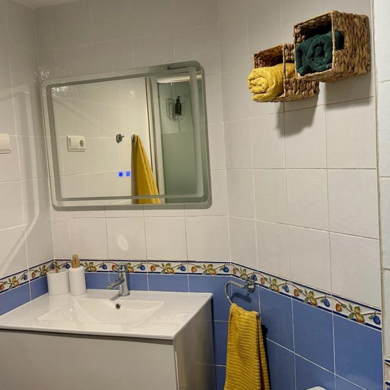 Carihuela Beach I by Holiday Homes Málaga - Apartamento de 1 dormitorio - 46