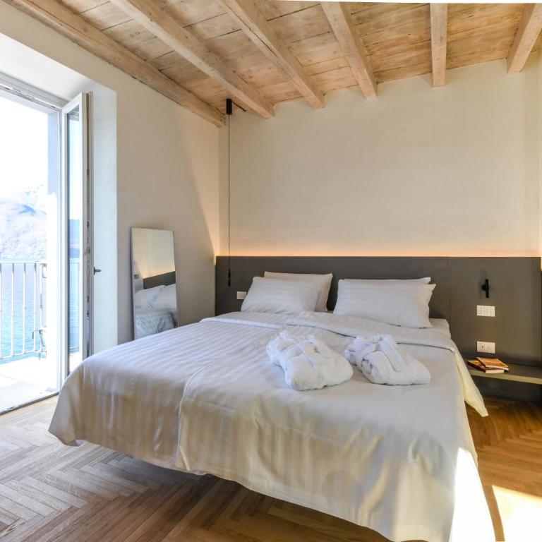 Villa Rêverie - Boutique Hotel - Deluxe Double Room with Balcony and Front Lake View - 9
