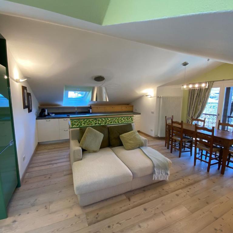 Mansarda Lina - Appartamento con 2 Camere da Letto - 2