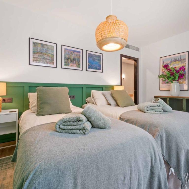 Luxury 4 bed villa with pool and views - Villa with Private Pool - 28