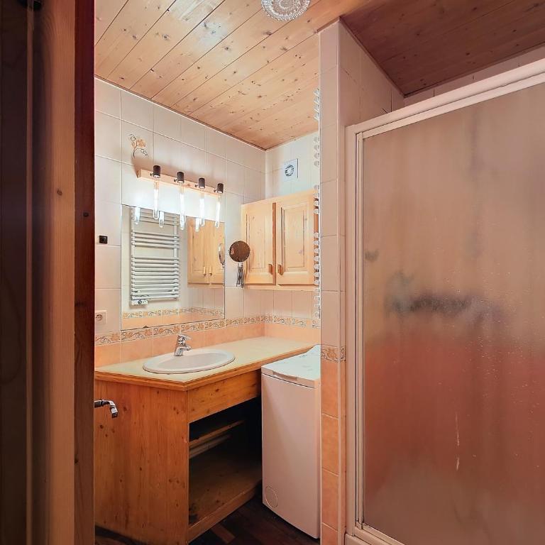 Le cosy refuge - Appartement 2 Chambres avec Vue sur la Montagne - 10