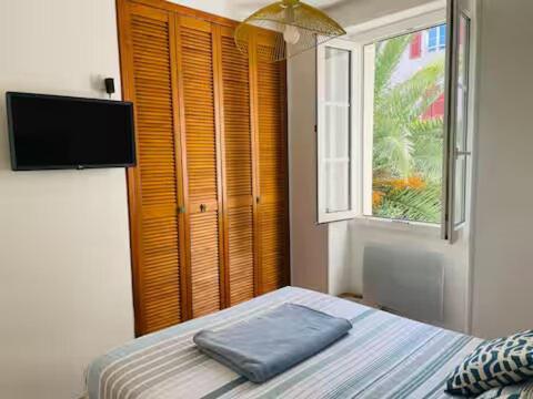 Appartement lumineux Côte des Basques - Apartment mit 2 Schlafzimmern - 10