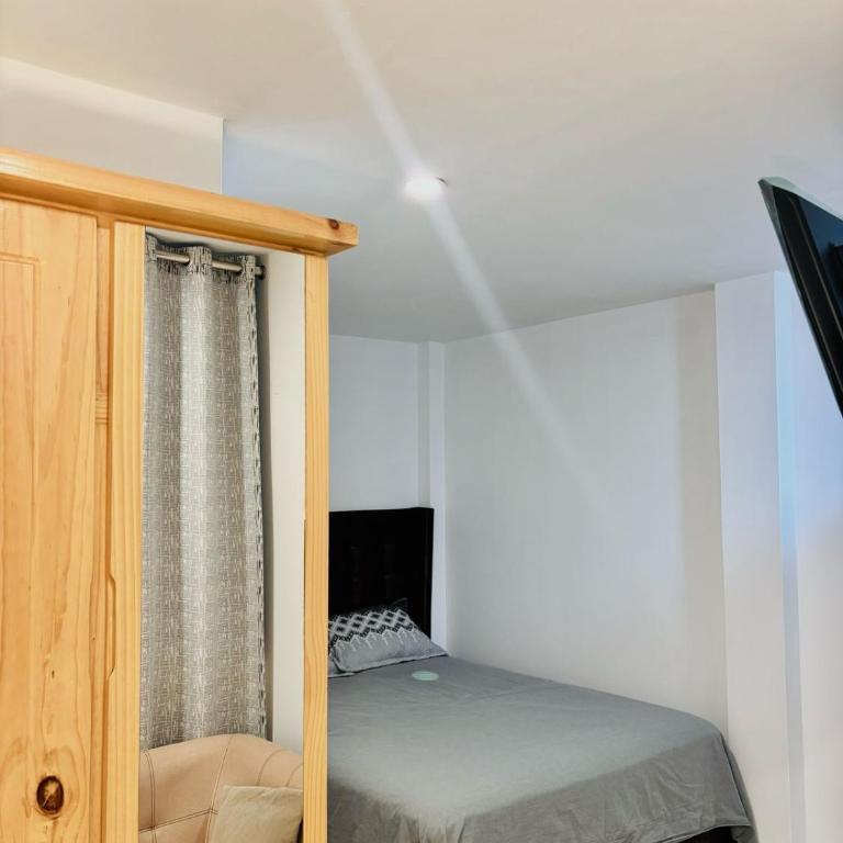 Comfortable House - Three-Bedroom House - 28
