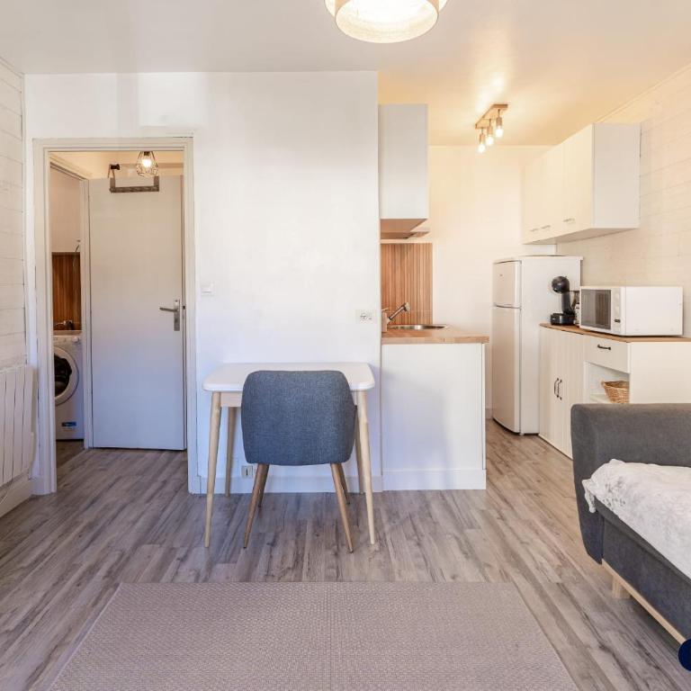 Apartment in center Isola - Appartement - 12