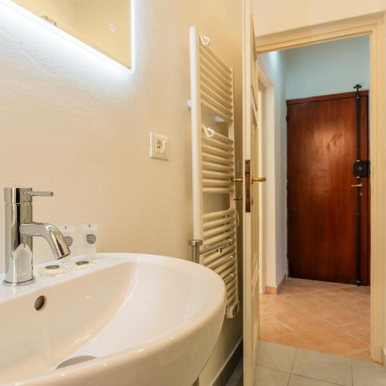 Camilla Apartment - Affitti Brevi Italia - One-Bedroom Apartment - 4