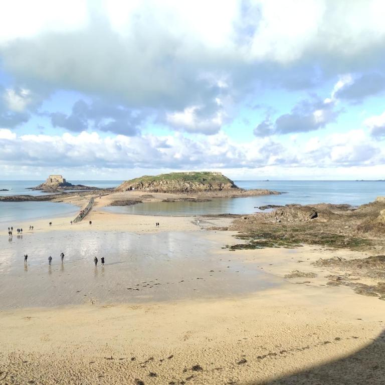 Porte des Bès T2 dans Intra-muros plage à 10 m - One-Bedroom Apartment - 13