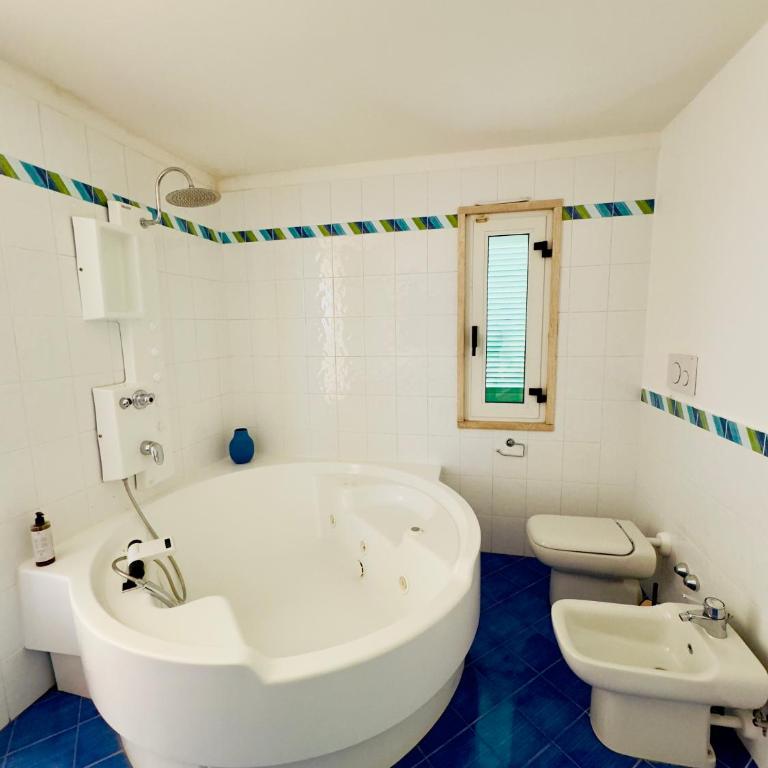 Amoredimare B&B in Villa - Suite con Vasca Idromassaggio - 1