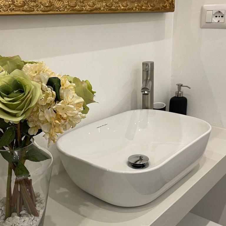 Villa Nanni Camera Le Mura Piccola e Accogliente, a due passi dalle Mura con parcheggio - Suite - 8
