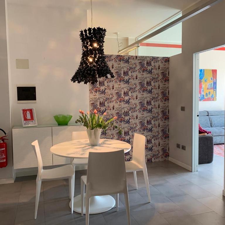 Suite Mela - Two-Bedroom Apartment - 41