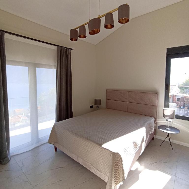 Opulent BayView Apartment Kotor - Two-Bedroom Apartment - 35