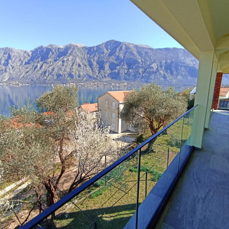 Opulent BayView Apartment Kotor - Two-Bedroom Apartment - 13