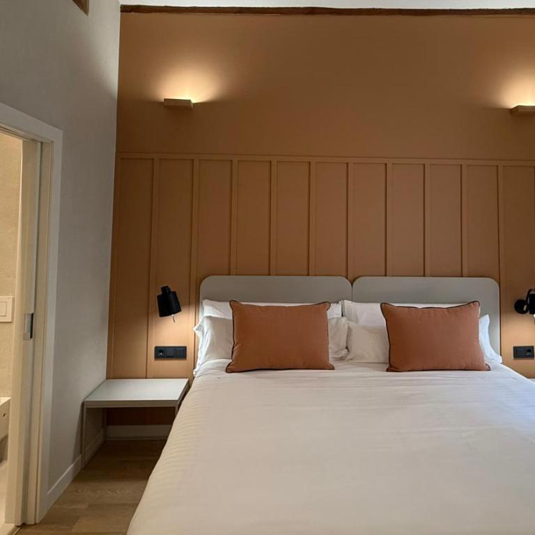 Cosy Rooms Embajador - Habitación Doble Deluxe con balcón - 8