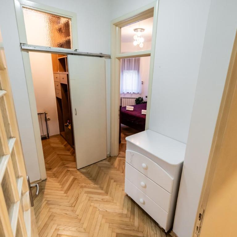 GardeNS Apartments - Two-Bedroom Apartment with Balcony and Terrace - 25