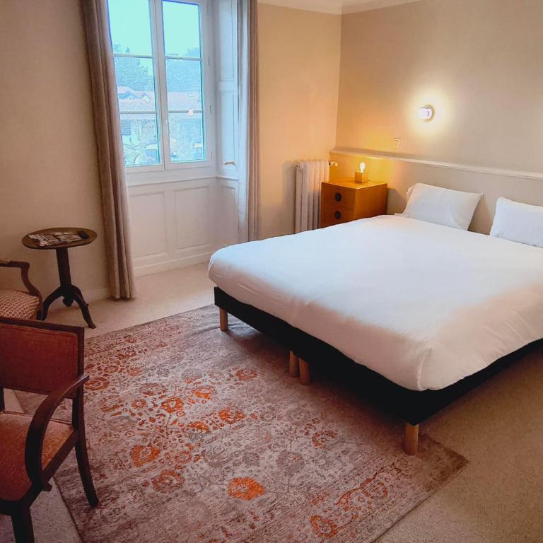 Grand Hôtel de la Poste - Chambre Confort - Accessible aux Personnes à Mobilité Réduite - 1