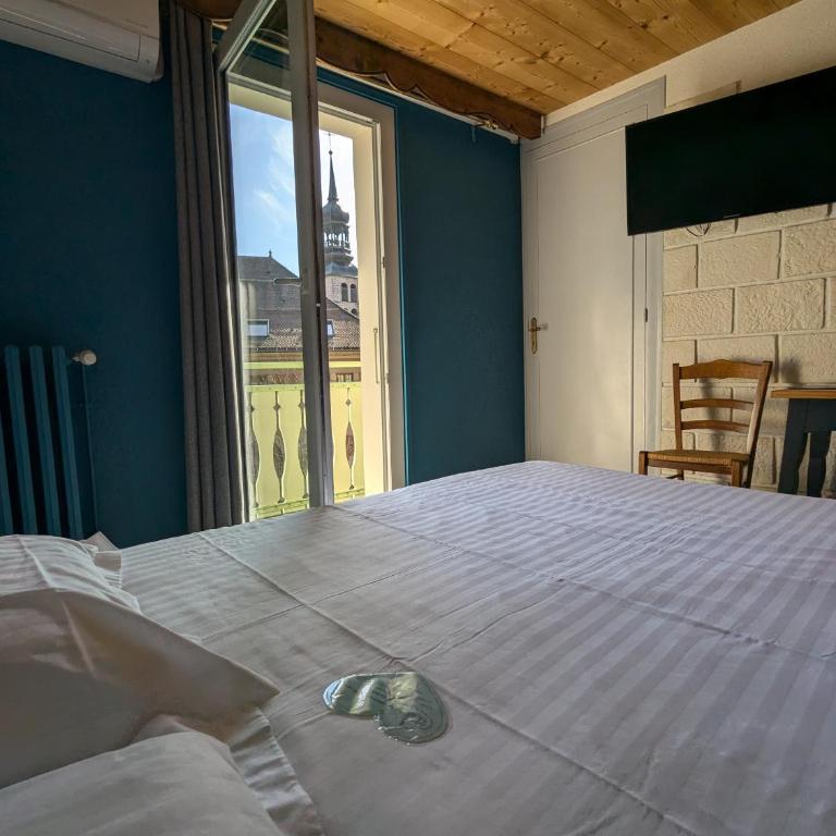 Hôtel Du Midi - Chambre Triple - 49